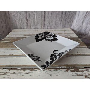 Cellar black white flower salad plate square